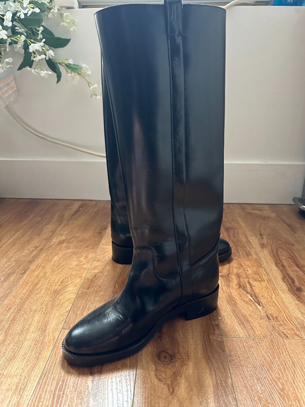 Sézane Bridget Knee Boots in Glossy Black, Size 9 - Picture 2 of 4